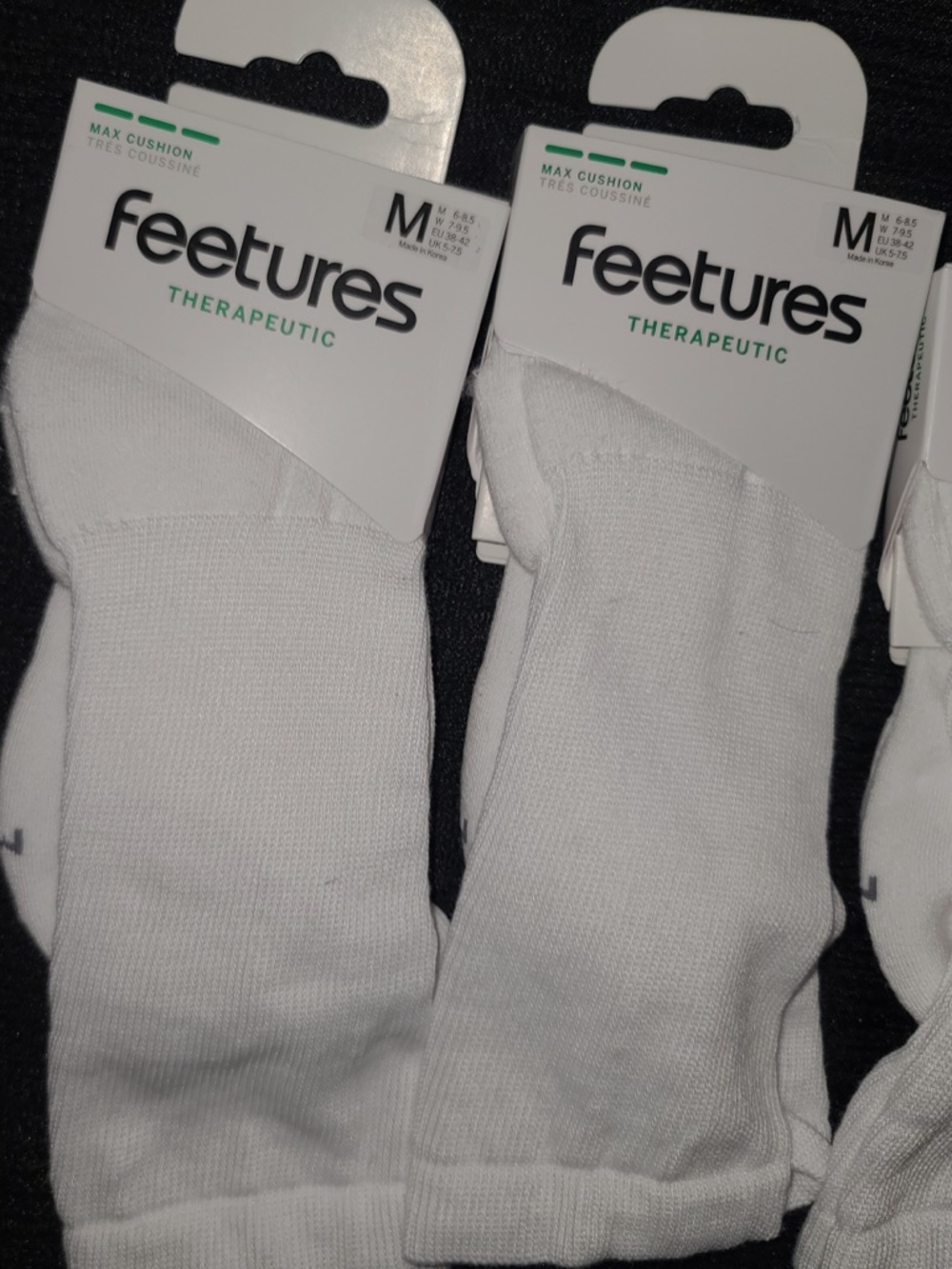 FEETURES Therapeutic CUSHION SOCKS - Picture 2 of 2